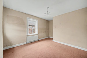 Bedroom- click for photo gallery
